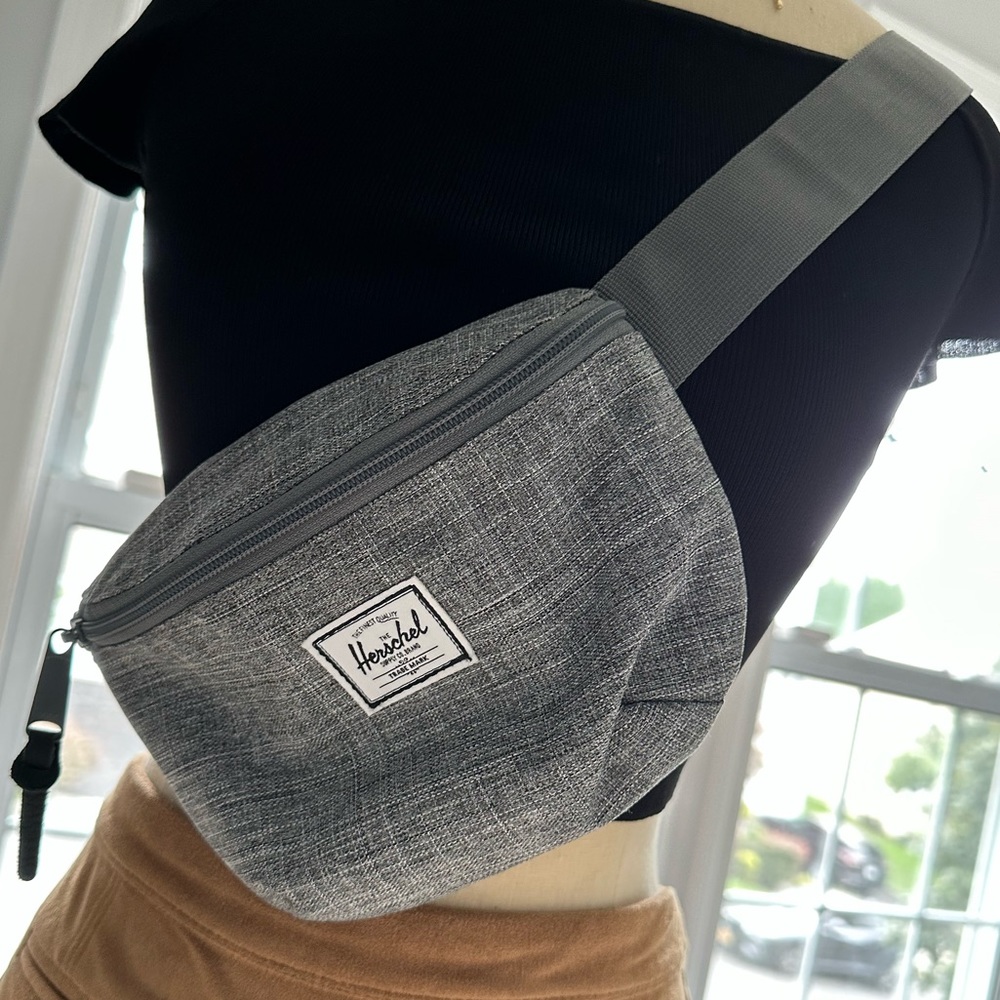 Brand new Herschel Fanny Pack